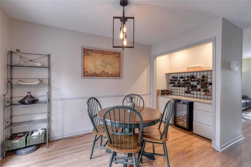 6204 Park Avenue, Atlanta, Georgia 30342, 2 Bedrooms Bedrooms, ,1 BathroomBathrooms,Residential,Sold,6204 Park Avenue,6687753