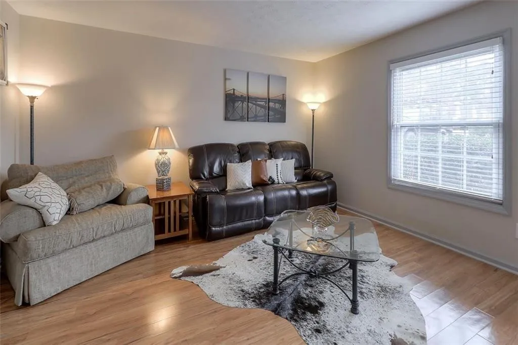 6204 Park Avenue, Atlanta, Georgia 30342, 2 Bedrooms Bedrooms, ,1 BathroomBathrooms,Residential,Sold,6204 Park Avenue,6687753