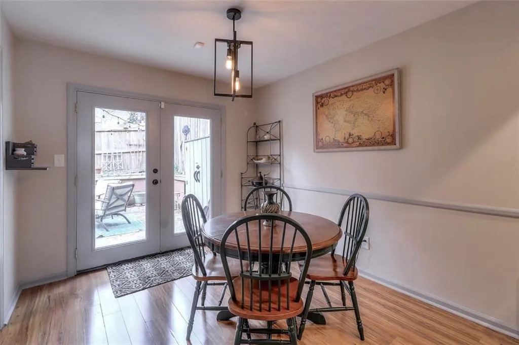 6204 Park Avenue, Atlanta, Georgia 30342, 2 Bedrooms Bedrooms, ,1 BathroomBathrooms,Residential,Sold,6204 Park Avenue,6687753