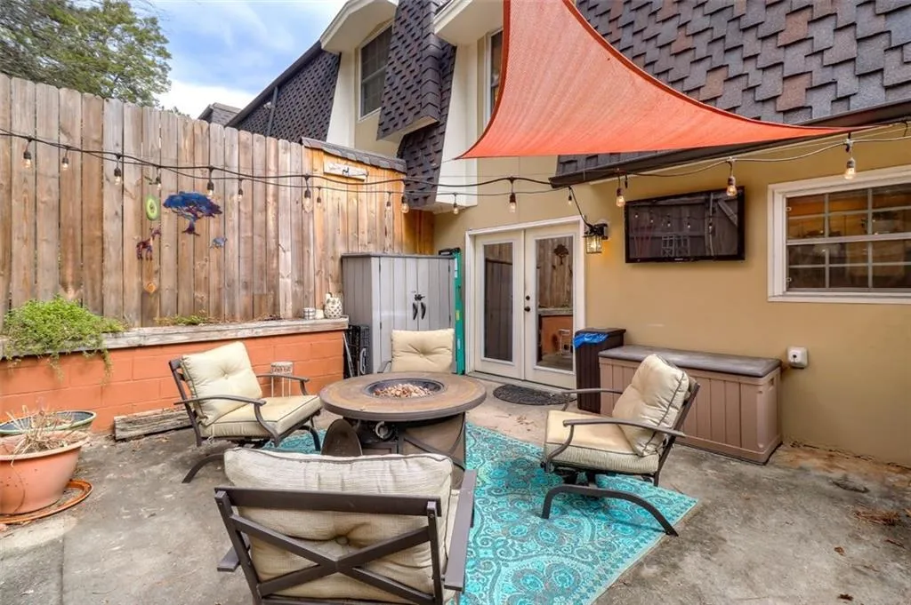 6204 Park Avenue, Atlanta, Georgia 30342, 2 Bedrooms Bedrooms, ,1 BathroomBathrooms,Residential,Sold,6204 Park Avenue,6687753