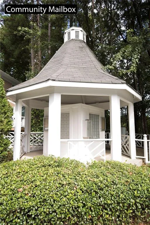 7500 Roswell Road Unit 97, Sandy Springs, Georgia 30350, 2 Bedrooms Bedrooms, ,2 BathroomsBathrooms,Residential,Sold,7500 Roswell Road Unit 97,5917513