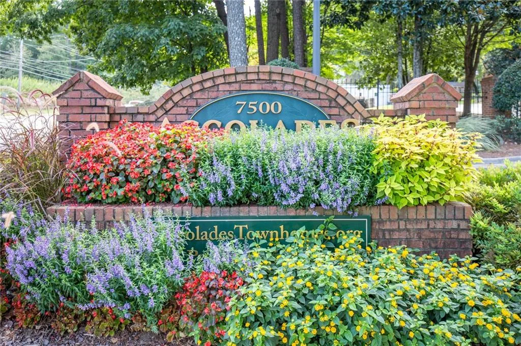 7500 Roswell Road Unit 97, Sandy Springs, Georgia 30350, 2 Bedrooms Bedrooms, ,2 BathroomsBathrooms,Residential,Sold,7500 Roswell Road Unit 97,5917513