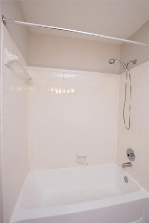 7500 Roswell Road Unit 97, Sandy Springs, Georgia 30350, 2 Bedrooms Bedrooms, ,2 BathroomsBathrooms,Residential,Sold,7500 Roswell Road Unit 97,5917513