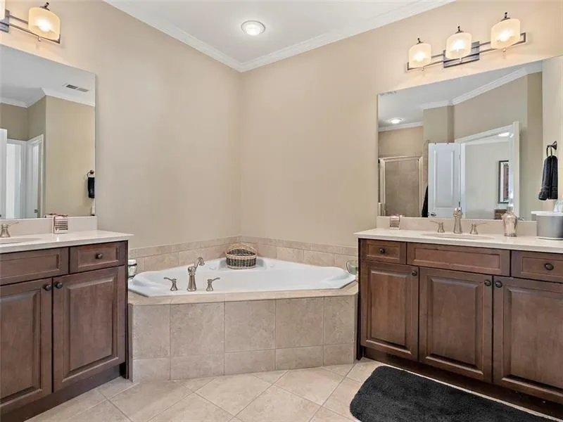 677 Lockton Place, Sandy Springs, Georgia 30342, 4 Bedrooms Bedrooms, ,4 BathroomsBathrooms,Residential,Sold,677 Lockton Place,6528759