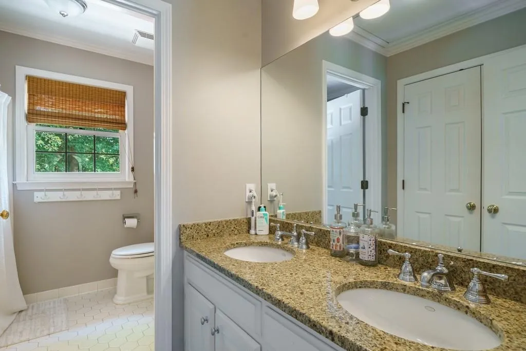 7480 Brigham Drive, Sandy Springs, Georgia 30350, 5 Bedrooms Bedrooms, ,4 BathroomsBathrooms,Residential,Sold,7480 Brigham Drive,6910323