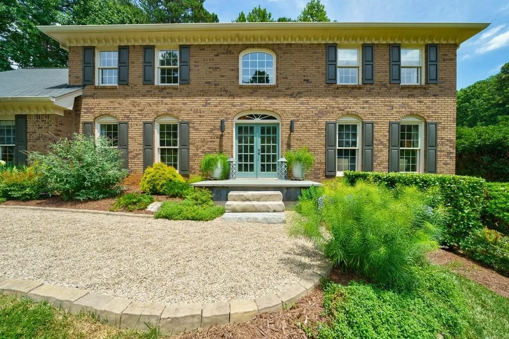 7480 Brigham Drive, Sandy Springs, Georgia 30350, 5 Bedrooms Bedrooms, ,4 BathroomsBathrooms,Residential,Sold,7480 Brigham Drive,6910323