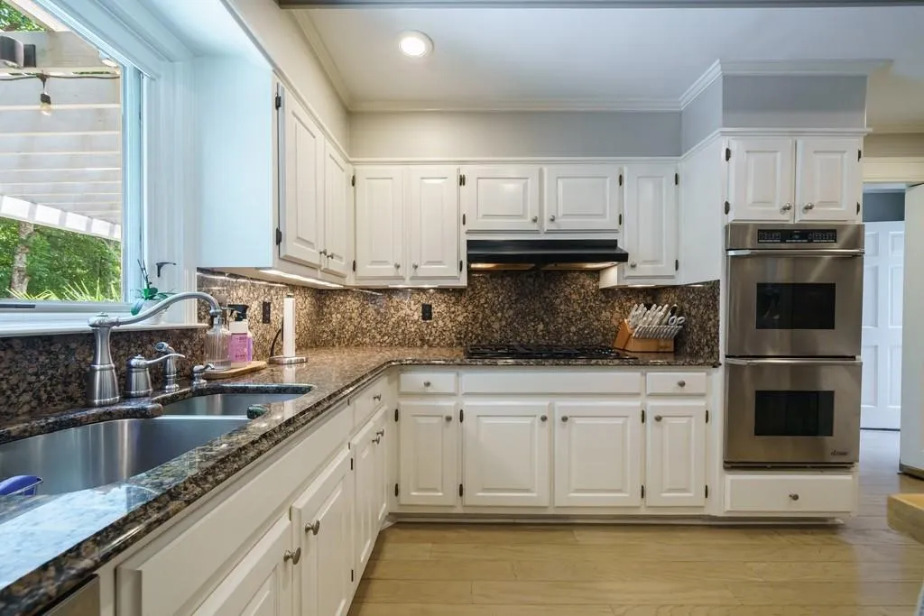 7480 Brigham Drive, Sandy Springs, Georgia 30350, 5 Bedrooms Bedrooms, ,4 BathroomsBathrooms,Residential,Sold,7480 Brigham Drive,6910323