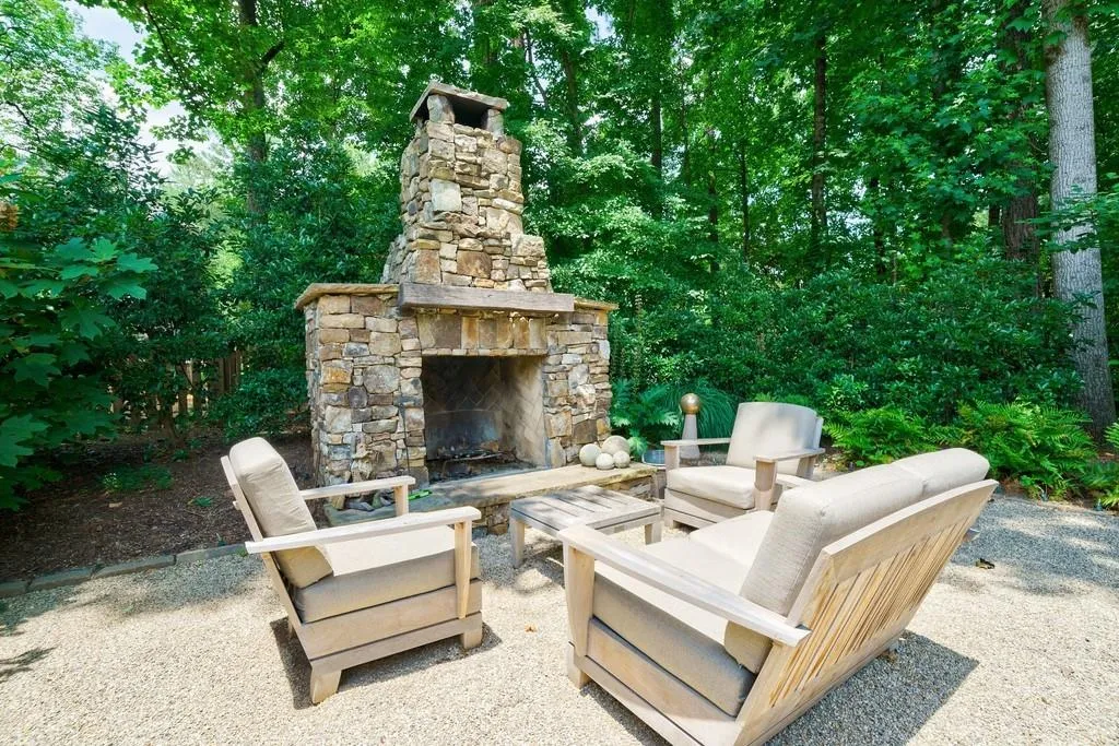 7480 Brigham Drive, Sandy Springs, Georgia 30350, 5 Bedrooms Bedrooms, ,4 BathroomsBathrooms,Residential,Sold,7480 Brigham Drive,6910323