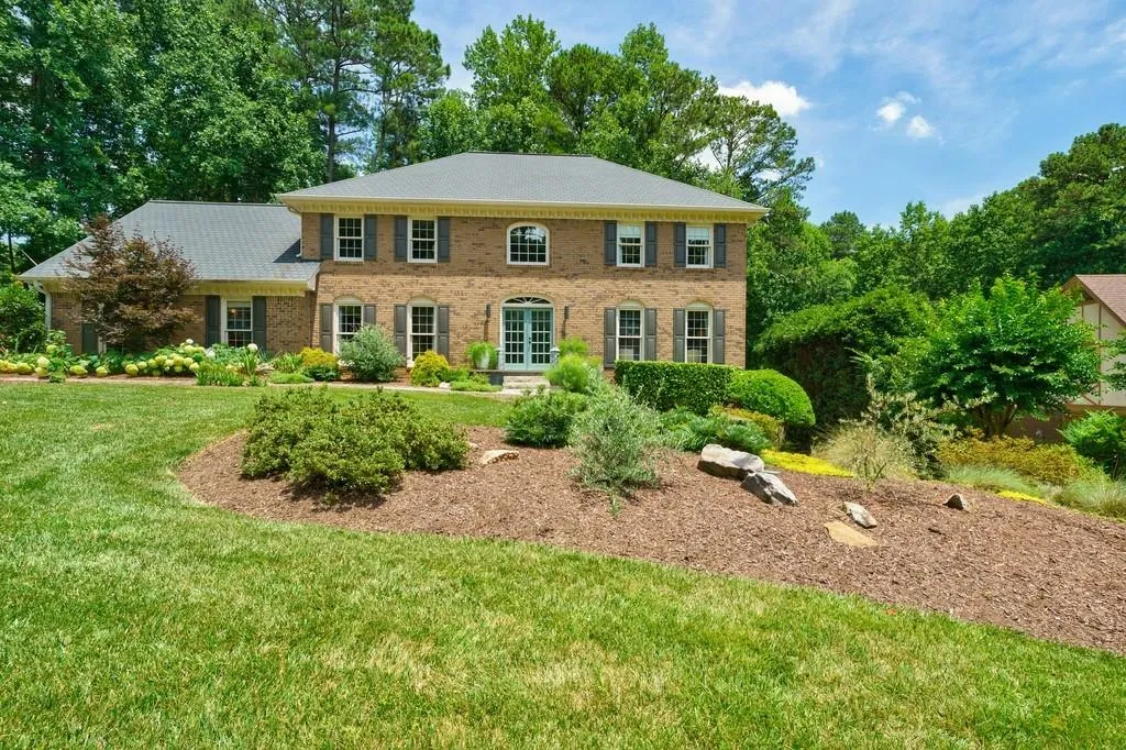 7480 Brigham Drive, Sandy Springs, Georgia 30350, 5 Bedrooms Bedrooms, ,4 BathroomsBathrooms,Residential,Sold,7480 Brigham Drive,6910323