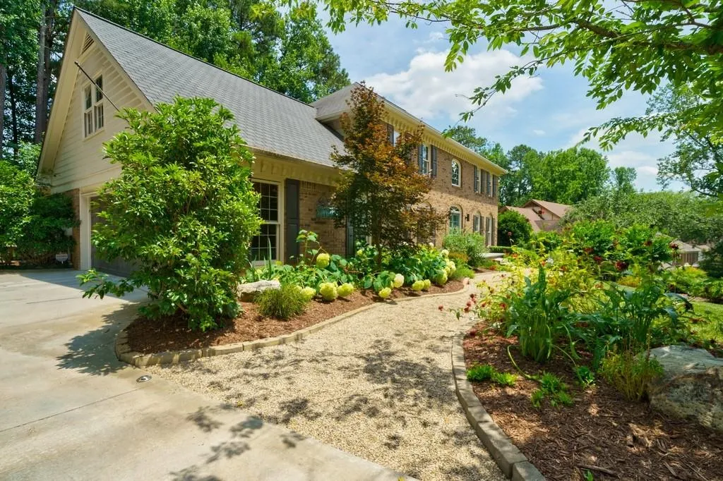 7480 Brigham Drive, Sandy Springs, Georgia 30350, 5 Bedrooms Bedrooms, ,4 BathroomsBathrooms,Residential,Sold,7480 Brigham Drive,6910323
