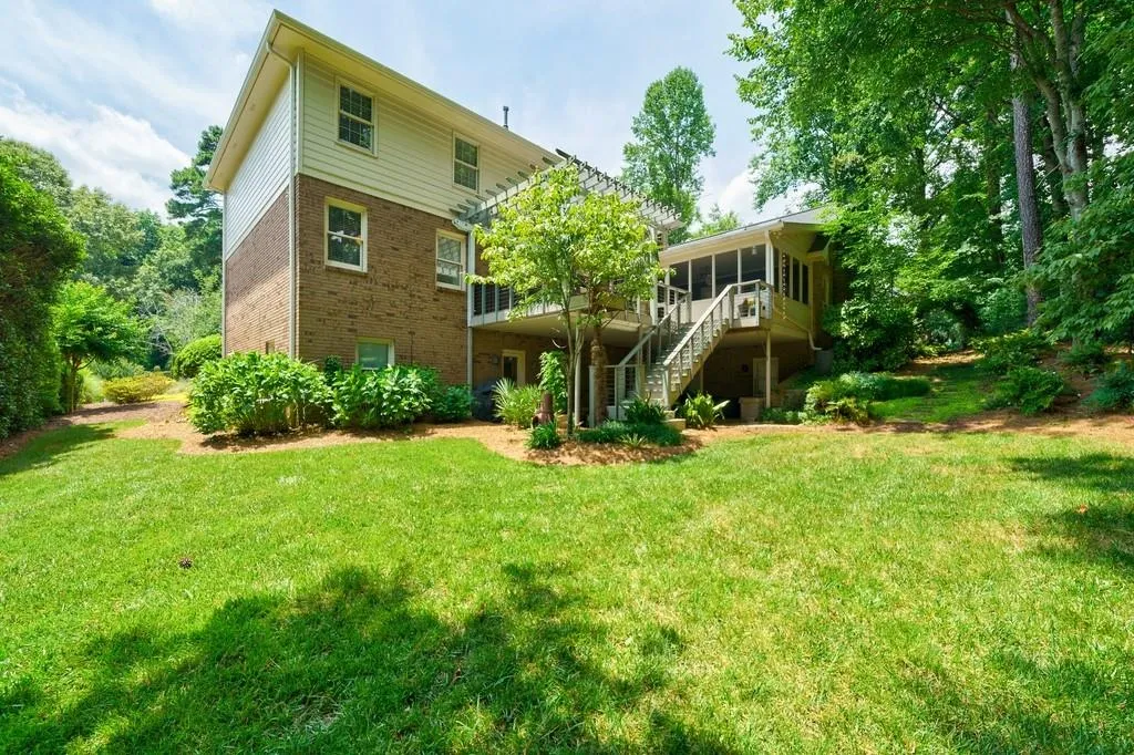 7480 Brigham Drive, Sandy Springs, Georgia 30350, 5 Bedrooms Bedrooms, ,4 BathroomsBathrooms,Residential,Sold,7480 Brigham Drive,6910323