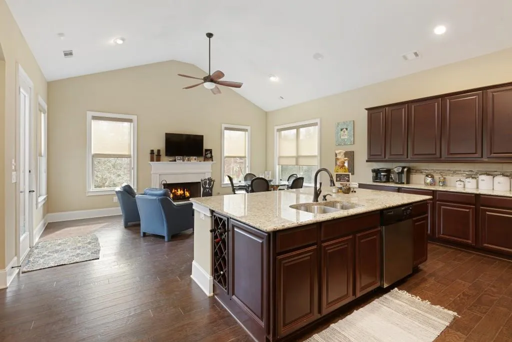 3935 Dahlwiny Court, Sandy Springs, Georgia 30350, 5 Bedrooms Bedrooms, ,4 BathroomsBathrooms,Residential,Sold,3935 Dahlwiny Court,6994872