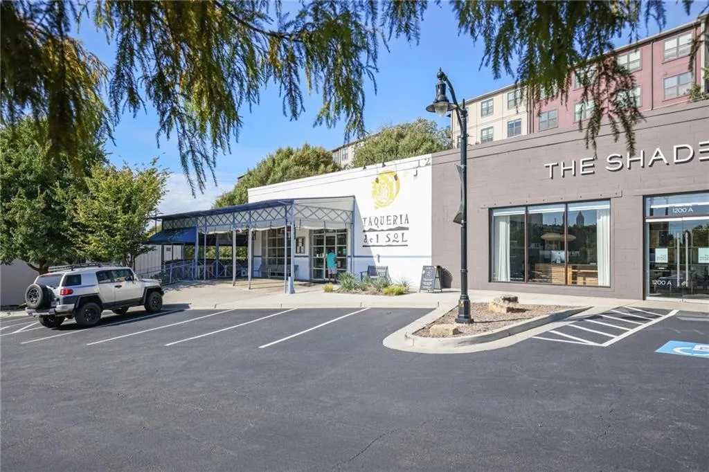 Booth Avenue sits on a quiet street just 1/2 mile from Westside Provisions District.