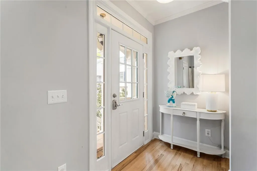 2238 Parkview Court Nw, Atlanta, Georgia 30318, 3 Bedrooms Bedrooms, ,2 BathroomsBathrooms,Residential,For Sale,2238 Parkview Court Nw,7604680