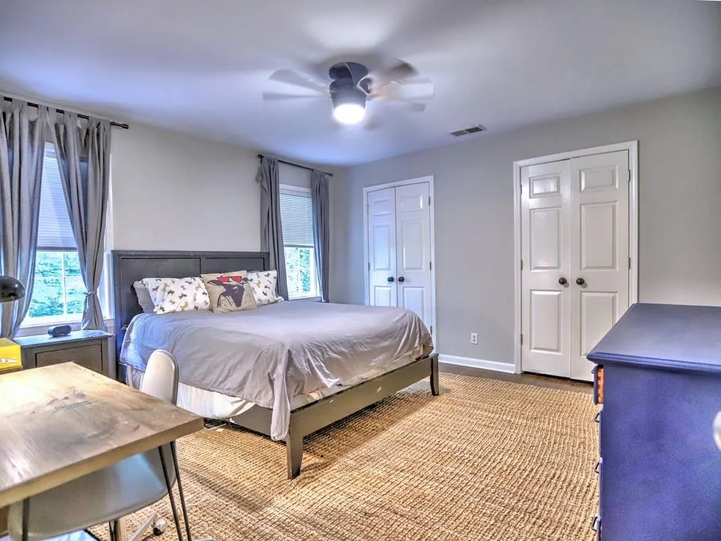 355 Earlston Drive, Sandy Springs, Georgia 30328, 5 Bedrooms Bedrooms, ,2 BathroomsBathrooms,Residential,Sold,355 Earlston Drive,7054578