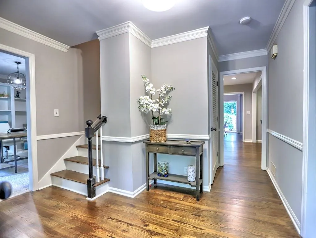 355 Earlston Drive, Sandy Springs, Georgia 30328, 5 Bedrooms Bedrooms, ,2 BathroomsBathrooms,Residential,Sold,355 Earlston Drive,7054578