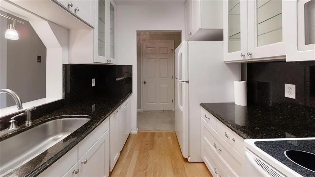 Georgia 30328, ,1 BathroomBathrooms,Residential,Sold,7070111