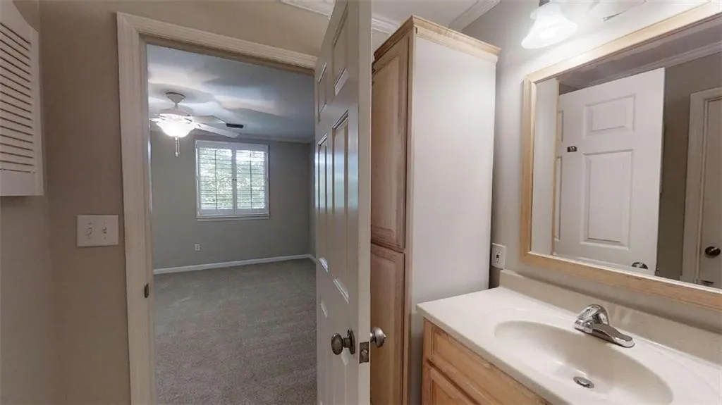 Georgia 30328, ,1 BathroomBathrooms,Residential,Sold,7070111