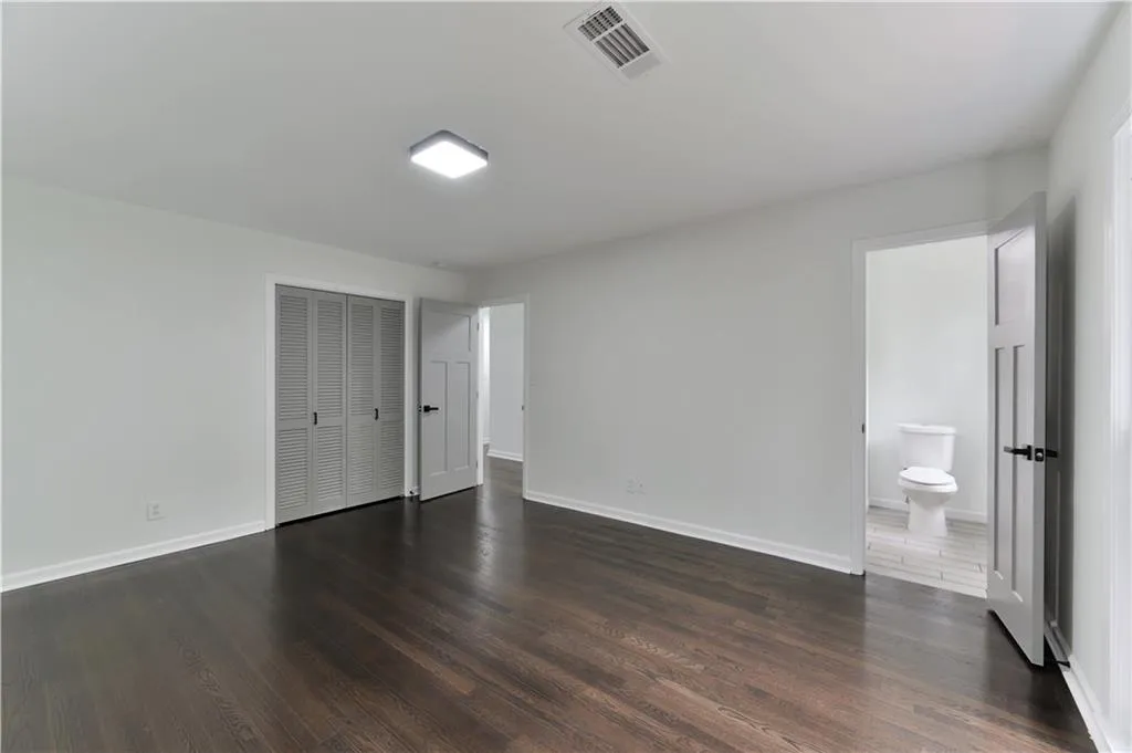7249 Thornhill Lane, Sandy Springs, Georgia 30328, 4 Bedrooms Bedrooms, ,4 BathroomsBathrooms,Residential,Sold,7249 Thornhill Lane,6761881