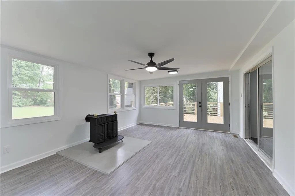 7249 Thornhill Lane, Sandy Springs, Georgia 30328, 4 Bedrooms Bedrooms, ,4 BathroomsBathrooms,Residential,Sold,7249 Thornhill Lane,6761881