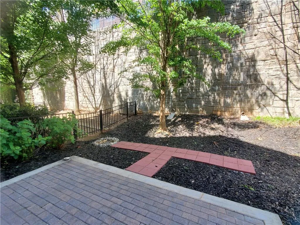595 Broadview Place Ne, Atlanta, Georgia 30324, 3 Bedrooms Bedrooms, 0 ,3 BathroomsBathrooms,Residential,For Sale,595 Broadview Place Ne,7726764
