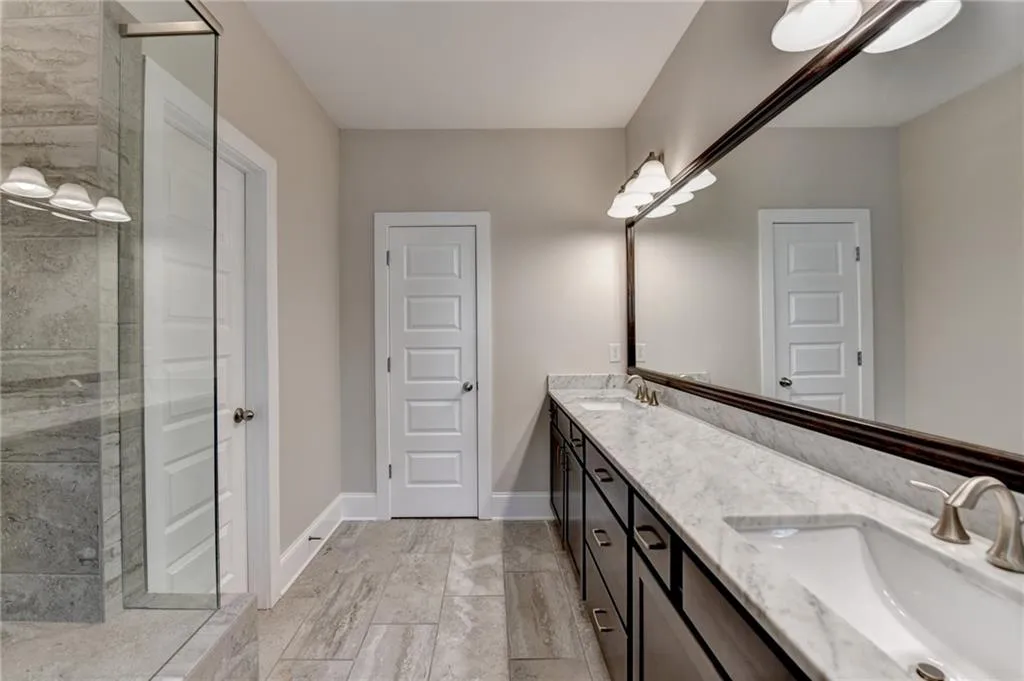 595 Broadview Place Ne, Atlanta, Georgia 30324, 3 Bedrooms Bedrooms, 0 ,3 BathroomsBathrooms,Residential,For Sale,595 Broadview Place Ne,7726764