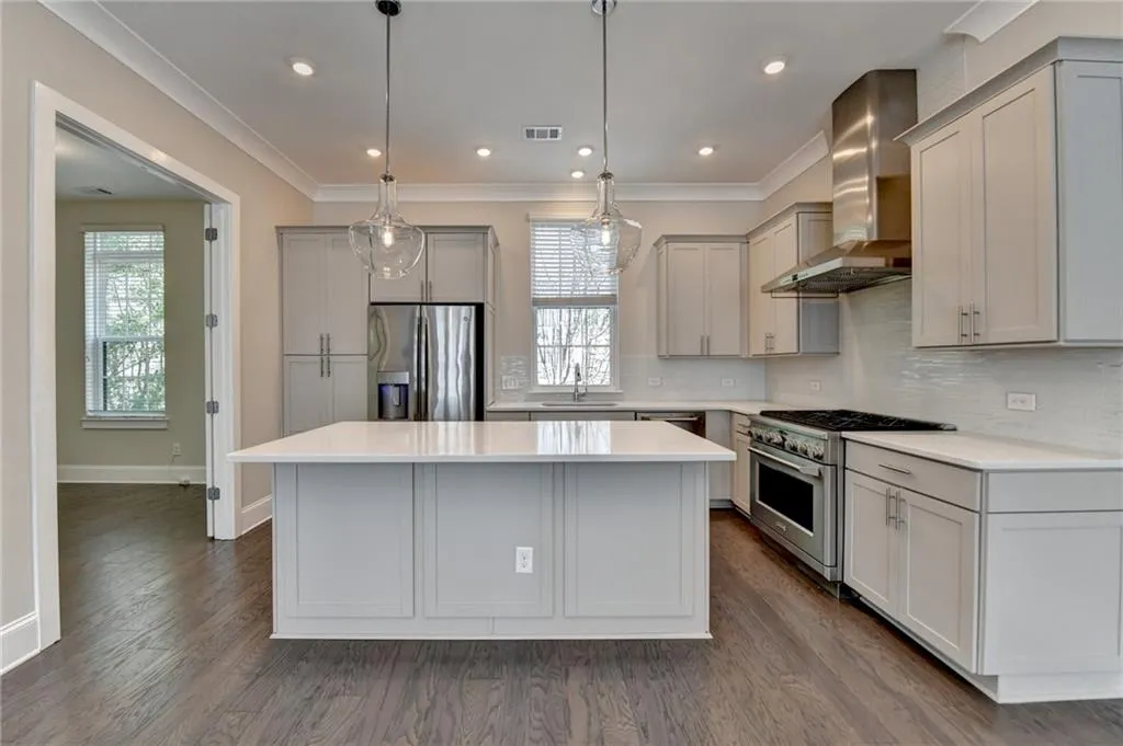 595 Broadview Place Ne, Atlanta, Georgia 30324, 3 Bedrooms Bedrooms, 0 ,3 BathroomsBathrooms,Residential,For Sale,595 Broadview Place Ne,7726764