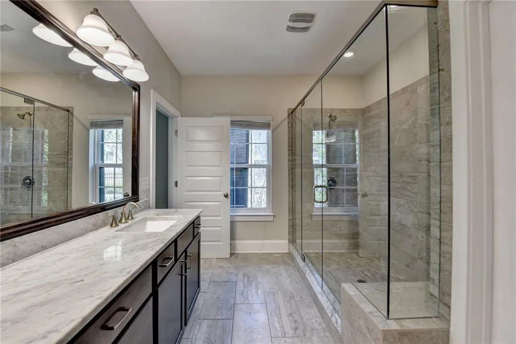 595 Broadview Place Ne, Atlanta, Georgia 30324, 3 Bedrooms Bedrooms, 0 ,3 BathroomsBathrooms,Residential,For Sale,595 Broadview Place Ne,7726764