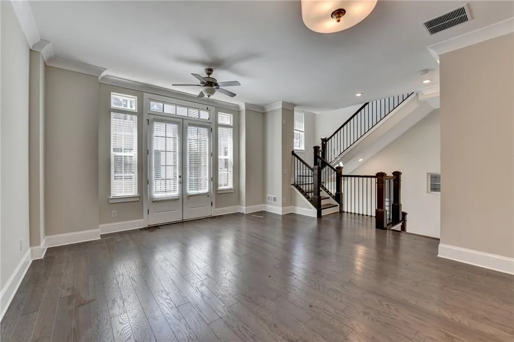 595 Broadview Place Ne, Atlanta, Georgia 30324, 3 Bedrooms Bedrooms, 0 ,3 BathroomsBathrooms,Residential,For Sale,595 Broadview Place Ne,7726764