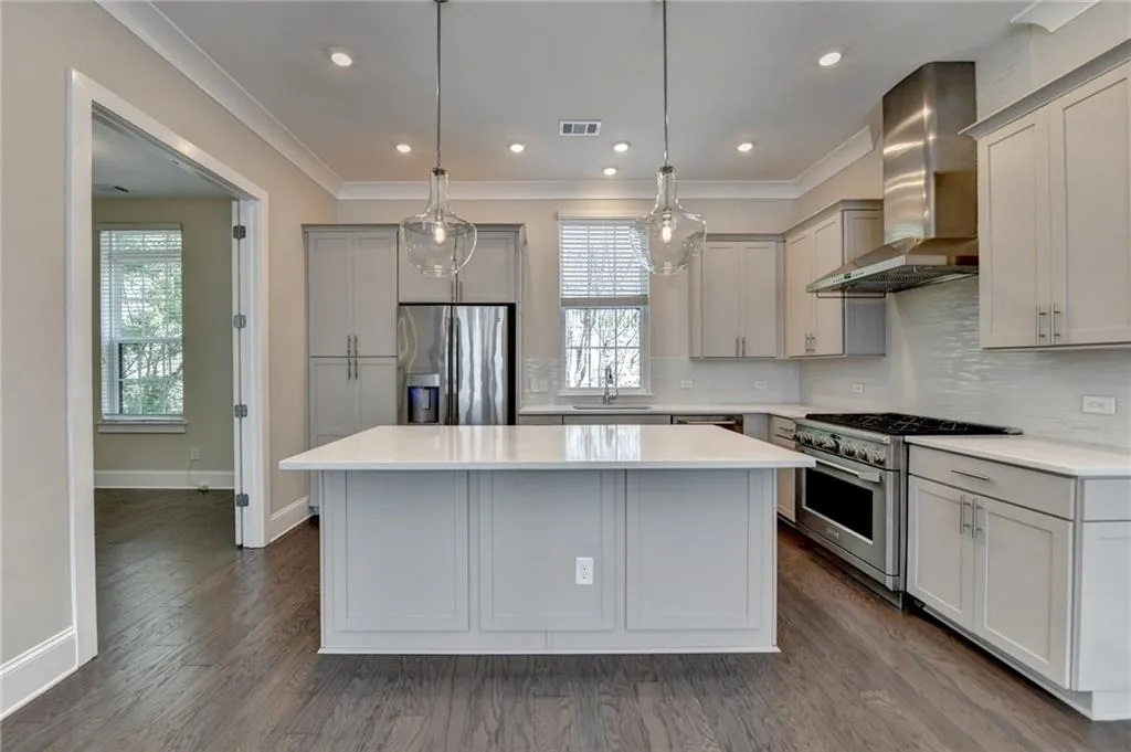 595 Broadview Place Ne, Atlanta, Georgia 30324, 3 Bedrooms Bedrooms, 0 ,3 BathroomsBathrooms,Residential,For Sale,595 Broadview Place Ne,7726764