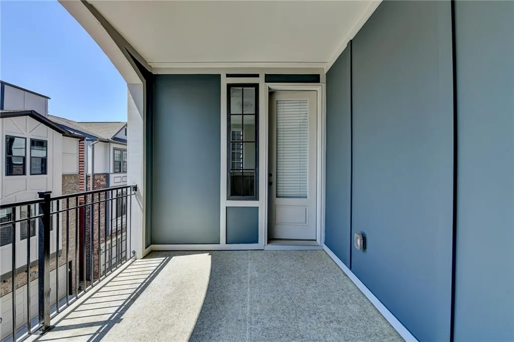 595 Broadview Place Ne, Atlanta, Georgia 30324, 3 Bedrooms Bedrooms, 0 ,3 BathroomsBathrooms,Residential,For Sale,595 Broadview Place Ne,7726764