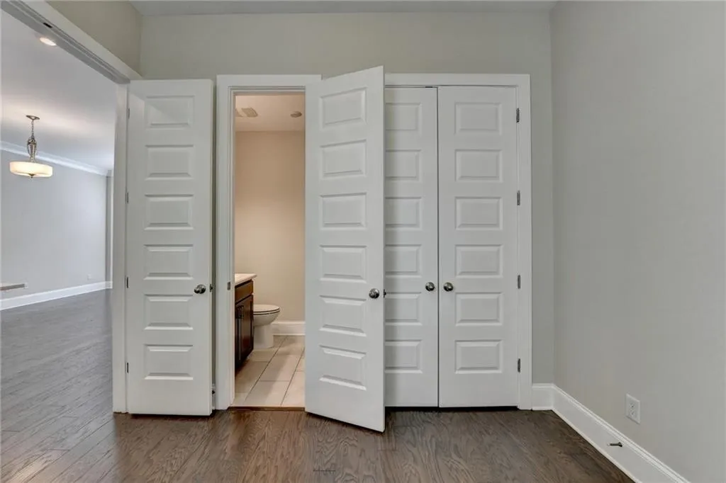 595 Broadview Place Ne, Atlanta, Georgia 30324, 3 Bedrooms Bedrooms, 0 ,3 BathroomsBathrooms,Residential,For Sale,595 Broadview Place Ne,7726764