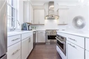 595 Broadview Place Ne, Atlanta, Georgia 30324, 3 Bedrooms Bedrooms, 0 ,3 BathroomsBathrooms,Residential,For Sale,595 Broadview Place Ne,7726764