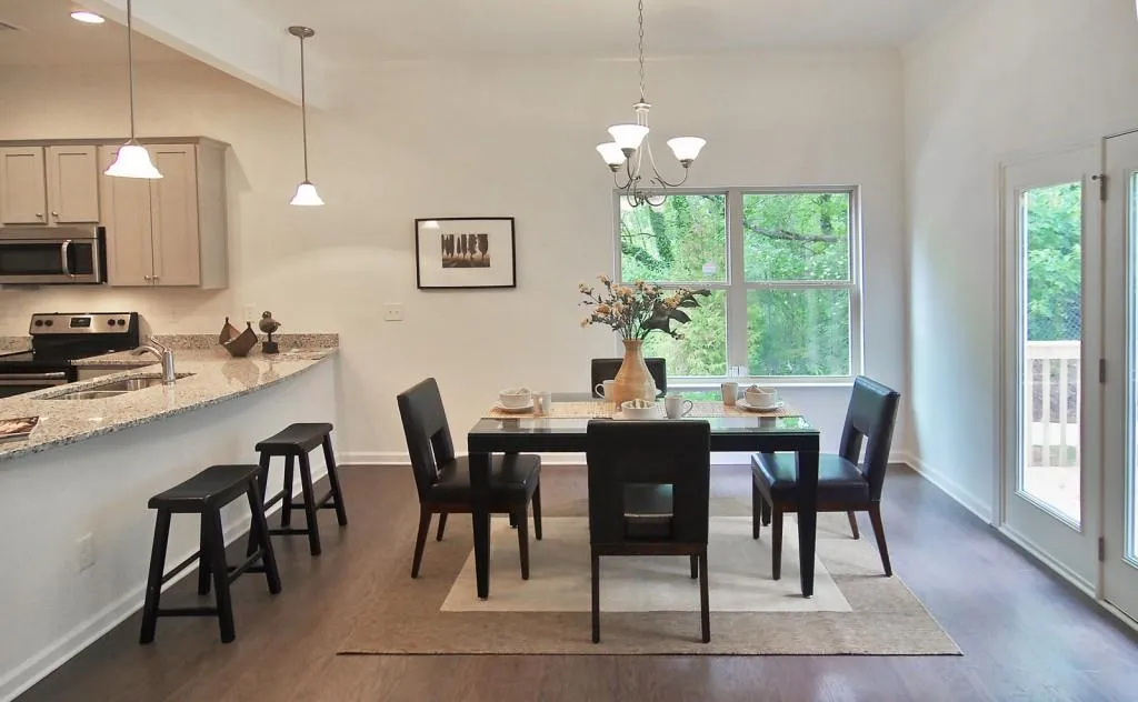 1963 Newfort Drive Nw Unit C8, Atlanta, Georgia 30318, 3 Bedrooms Bedrooms, ,2 BathroomsBathrooms,Residential,Sold,1963 Newfort Drive Nw Unit C8,5660700