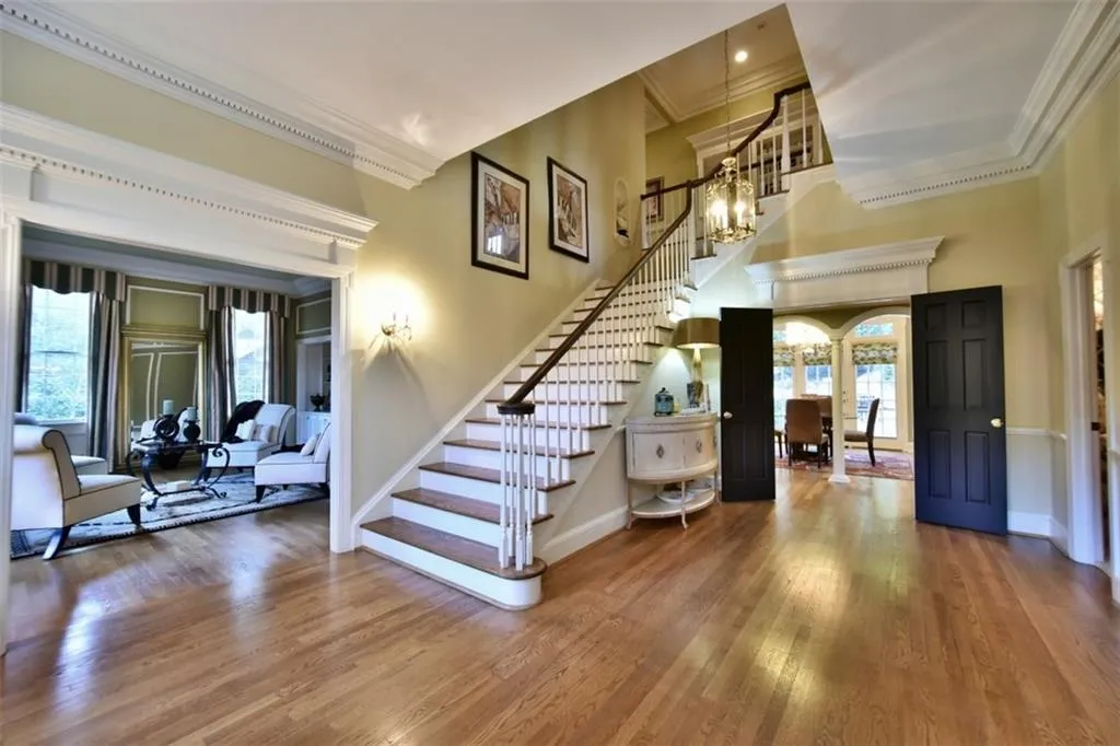 185 Churchill Drive, Sandy Springs, Georgia 30350, 4 Bedrooms Bedrooms, ,3 BathroomsBathrooms,Residential,Sold,185 Churchill Drive,5681133
