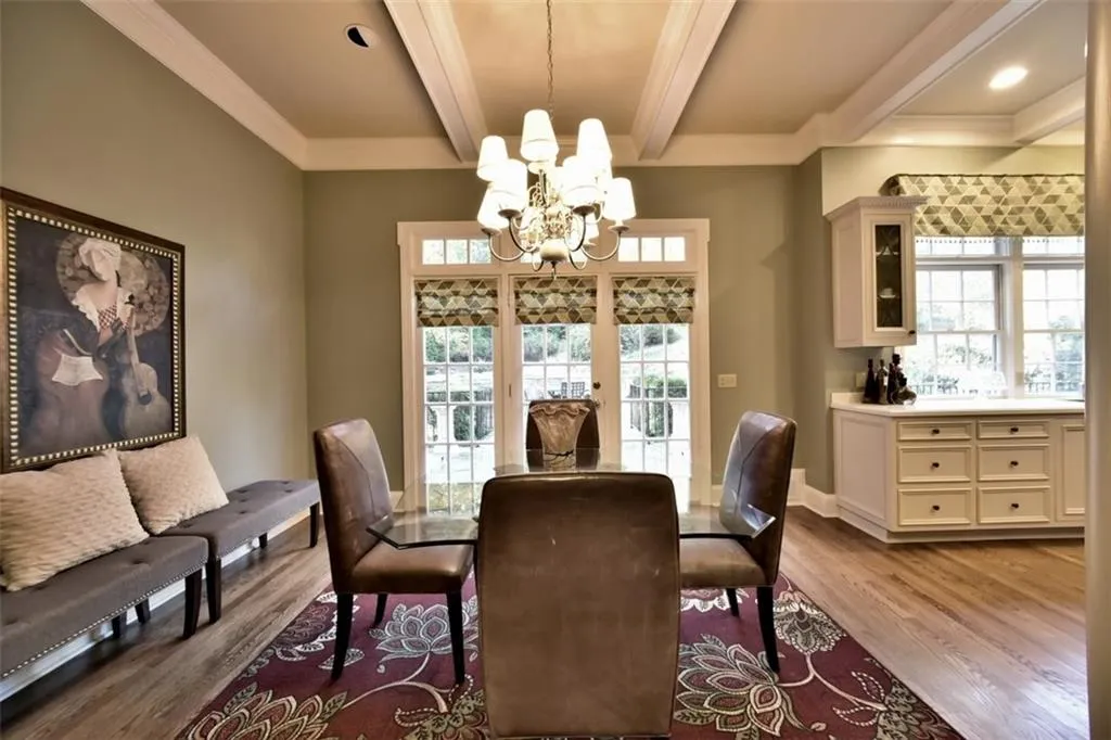 185 Churchill Drive, Sandy Springs, Georgia 30350, 4 Bedrooms Bedrooms, ,3 BathroomsBathrooms,Residential,Sold,185 Churchill Drive,5681133