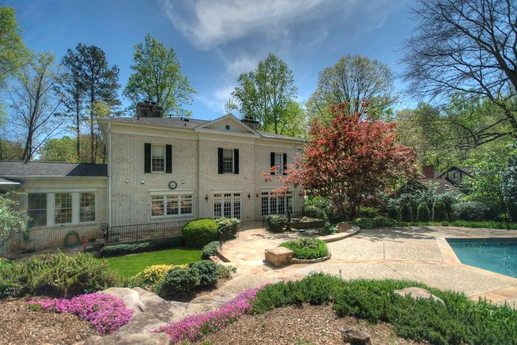 185 Churchill Drive, Sandy Springs, Georgia 30350, 4 Bedrooms Bedrooms, ,3 BathroomsBathrooms,Residential,Sold,185 Churchill Drive,5681133