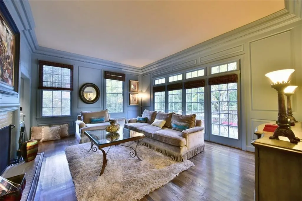 185 Churchill Drive, Sandy Springs, Georgia 30350, 4 Bedrooms Bedrooms, ,3 BathroomsBathrooms,Residential,Sold,185 Churchill Drive,5681133