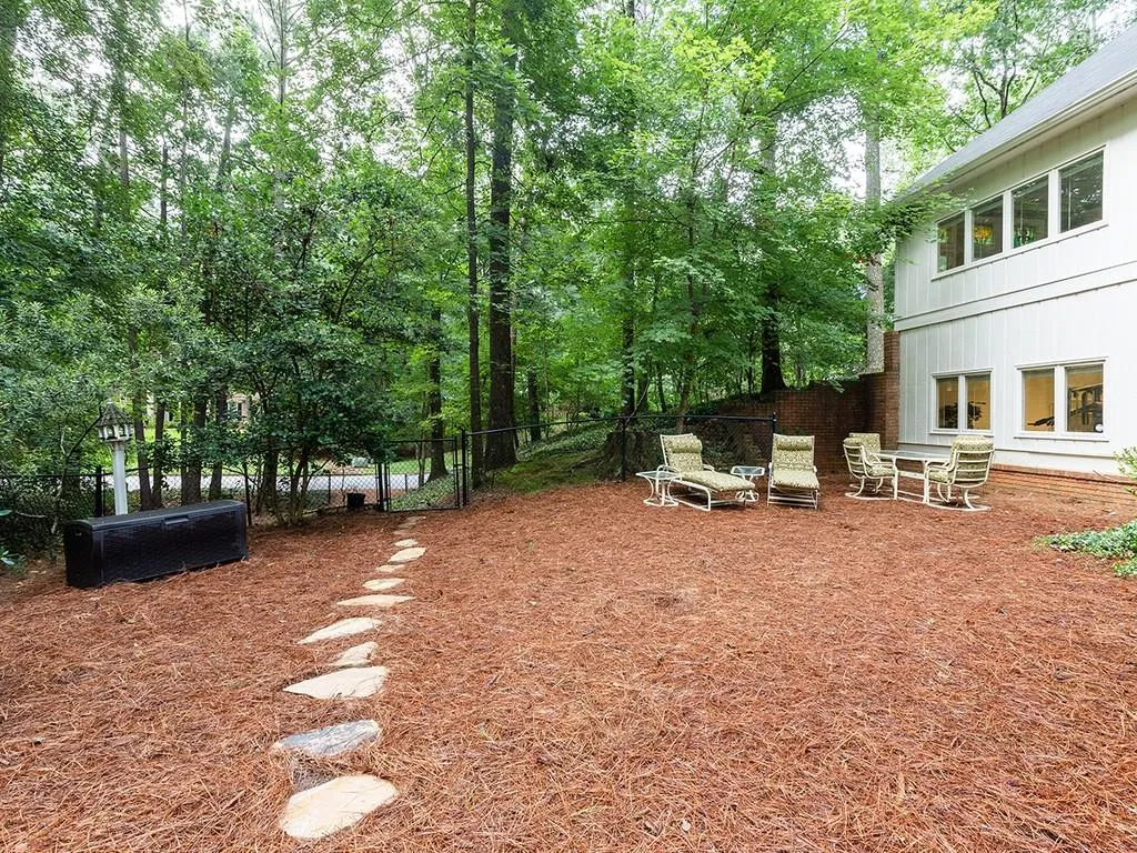 8135 Habersham Waters Road, Sandy Springs, Georgia 30350, 5 Bedrooms Bedrooms, ,4 BathroomsBathrooms,Residential,Sold,8135 Habersham Waters Road,6769628
