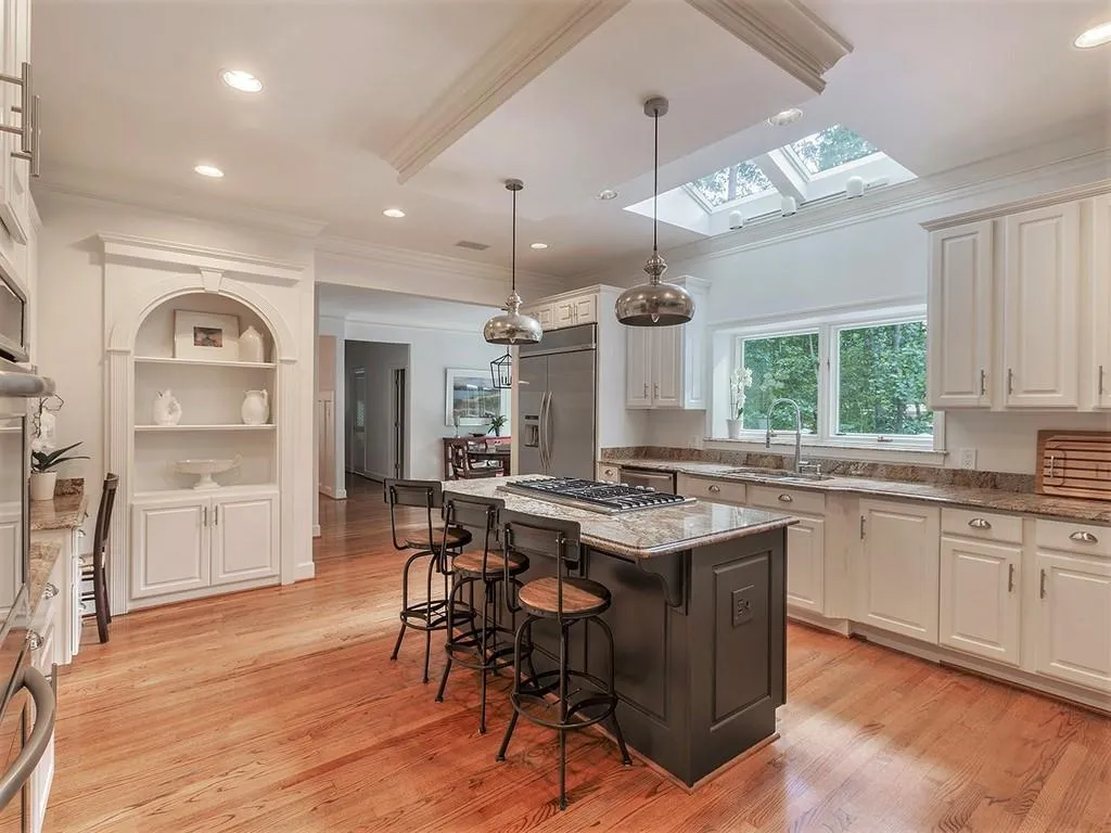 8135 Habersham Waters Road, Sandy Springs, Georgia 30350, 5 Bedrooms Bedrooms, ,4 BathroomsBathrooms,Residential,Sold,8135 Habersham Waters Road,6769628
