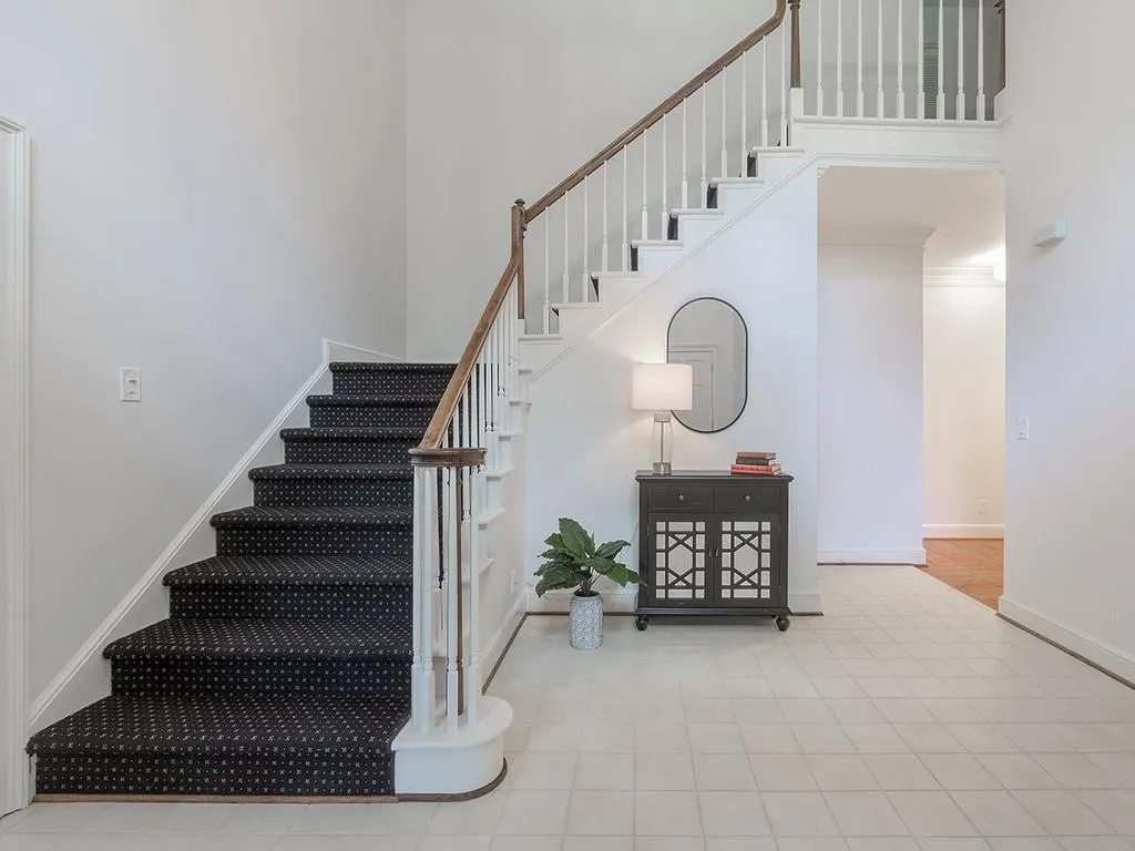 8135 Habersham Waters Road, Sandy Springs, Georgia 30350, 5 Bedrooms Bedrooms, ,4 BathroomsBathrooms,Residential,Sold,8135 Habersham Waters Road,6769628