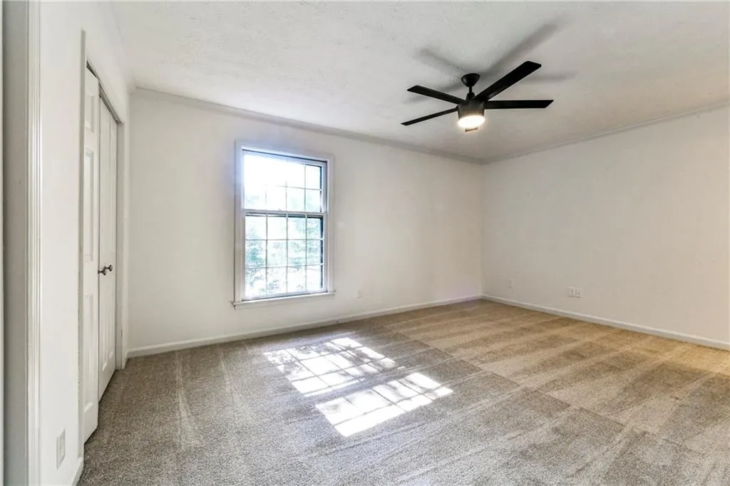 6700 Roswell Road Unit 24g, Atlanta, Georgia 30328, 2 Bedrooms Bedrooms, ,2 BathroomsBathrooms,Residential,Sold,6700 Roswell Road Unit 24g,6501666