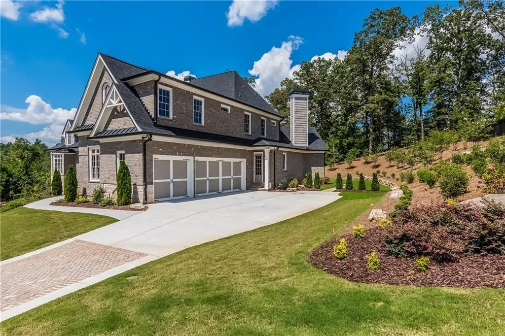 670 Coley Oaks Court, Sandy Springs, Georgia 30350, 5 Bedrooms Bedrooms, ,5 BathroomsBathrooms,Residential,Sold,670 Coley Oaks Court,5927575