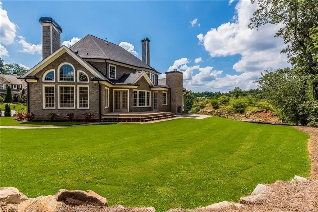 670 Coley Oaks Court, Sandy Springs, Georgia 30350, 5 Bedrooms Bedrooms, ,5 BathroomsBathrooms,Residential,Sold,670 Coley Oaks Court,5927575
