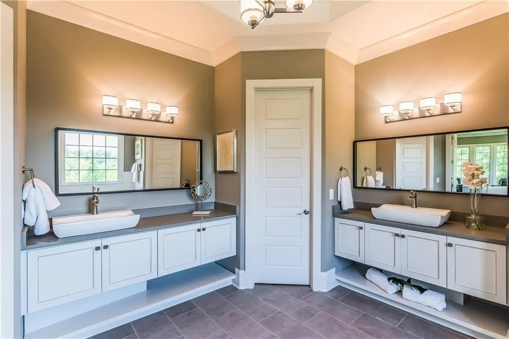 670 Coley Oaks Court, Sandy Springs, Georgia 30350, 5 Bedrooms Bedrooms, ,5 BathroomsBathrooms,Residential,Sold,670 Coley Oaks Court,5927575