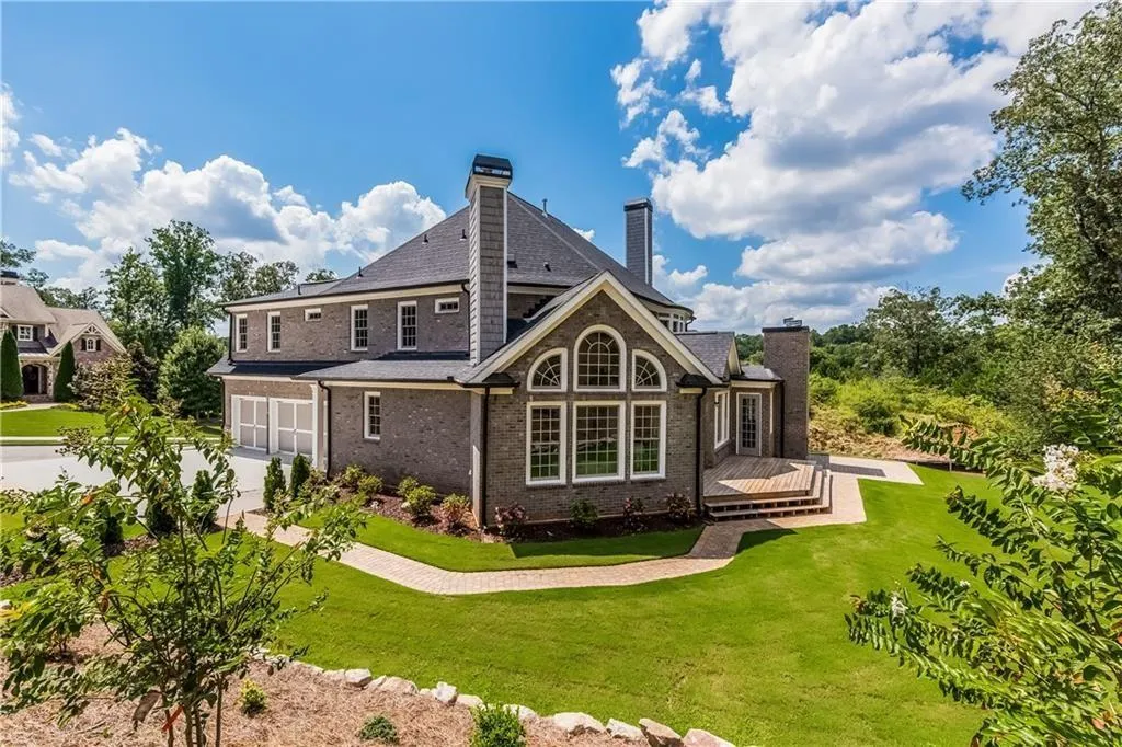 670 Coley Oaks Court, Sandy Springs, Georgia 30350, 5 Bedrooms Bedrooms, ,5 BathroomsBathrooms,Residential,Sold,670 Coley Oaks Court,5927575