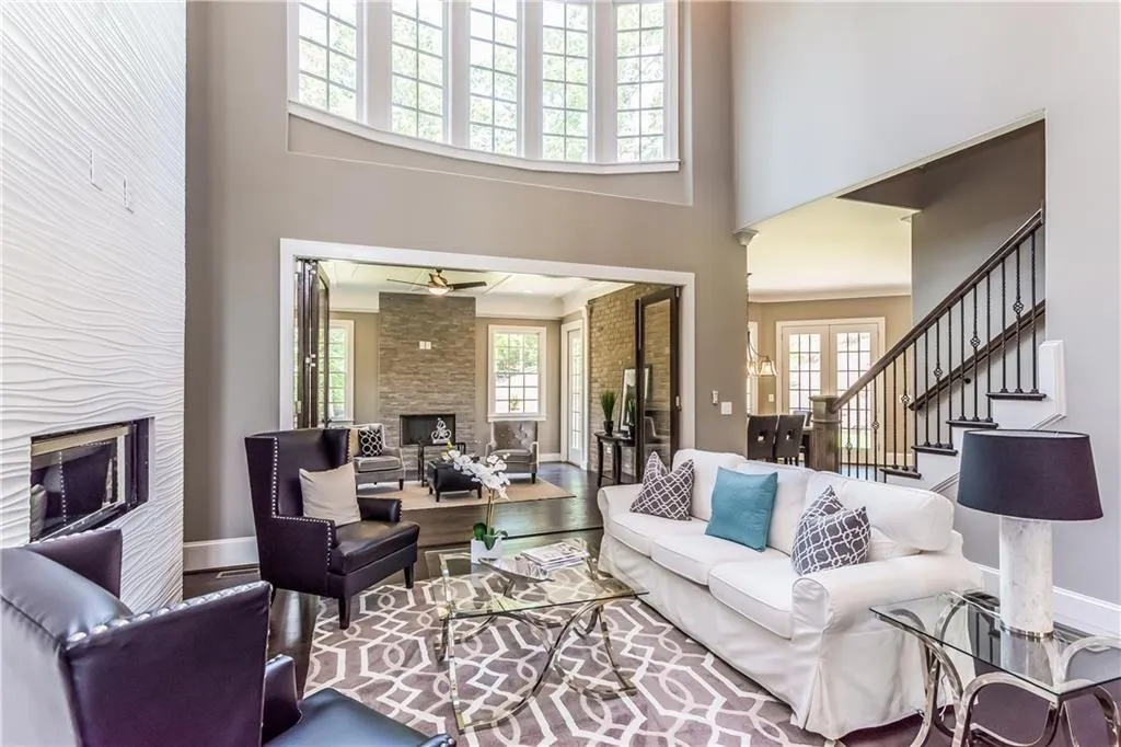 670 Coley Oaks Court, Sandy Springs, Georgia 30350, 5 Bedrooms Bedrooms, ,5 BathroomsBathrooms,Residential,Sold,670 Coley Oaks Court,5927575