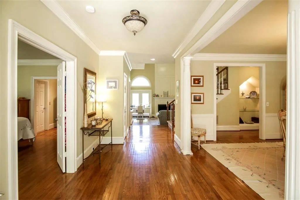 3920 Spalding Drive, Sandy Springs, Georgia 30350, 4 Bedrooms Bedrooms, ,4 BathroomsBathrooms,Residential,Sold,3920 Spalding Drive,5668257