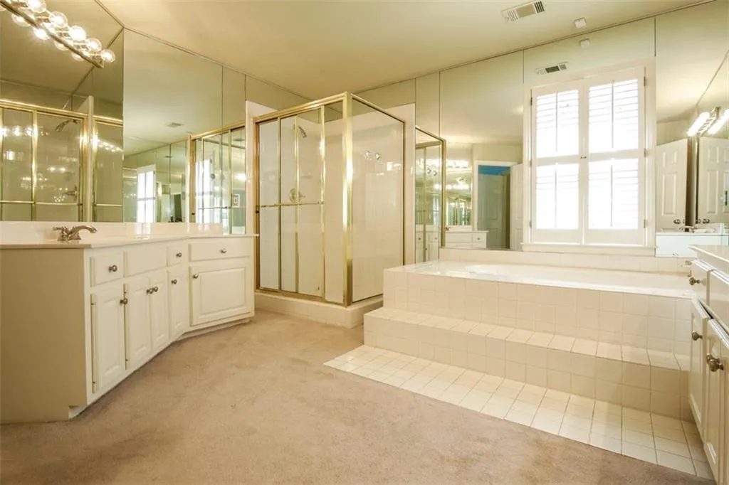 3920 Spalding Drive, Sandy Springs, Georgia 30350, 4 Bedrooms Bedrooms, ,4 BathroomsBathrooms,Residential,Sold,3920 Spalding Drive,5668257