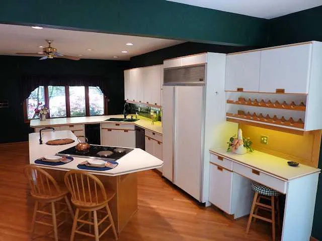 7660 Classic Way, Sandy Springs, Georgia 30350, 6 Bedrooms Bedrooms, ,4 BathroomsBathrooms,Residential,Sold,7660 Classic Way,4198538